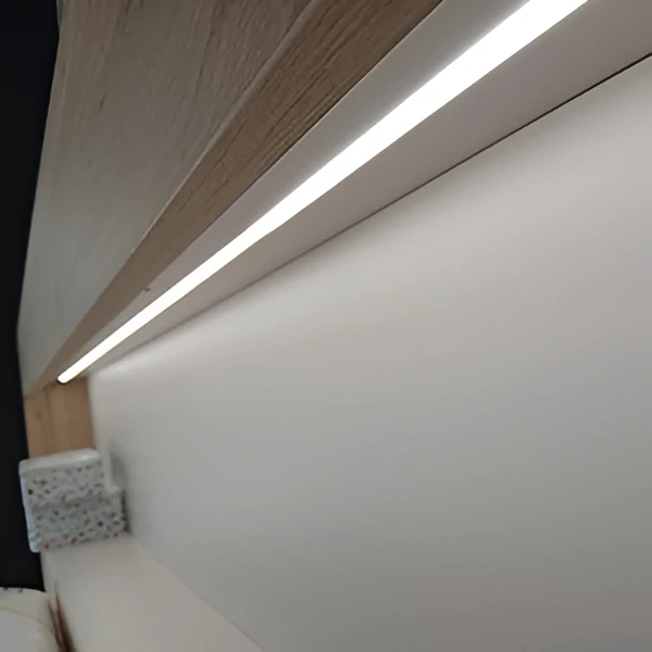 Cabecero con iluminación LED regulable